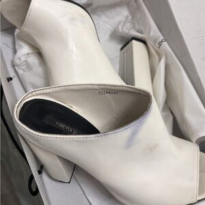 Forever 21 White Open-Toe Chunky Heel Mules